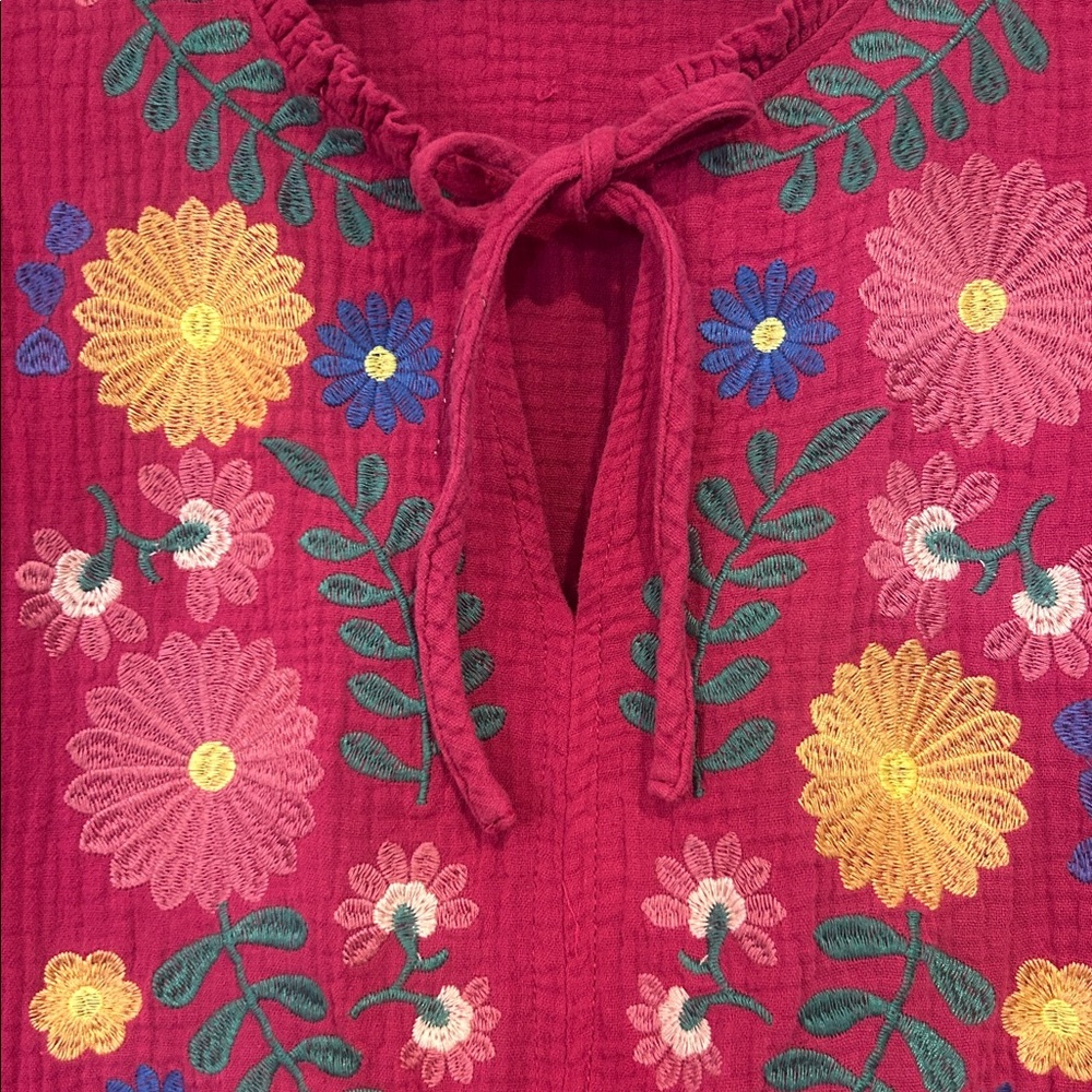 Umgee Cotton Gauze Floral Embroidery Babydoll Blouse in Deep Rose Size Small - Picture 10 of 12